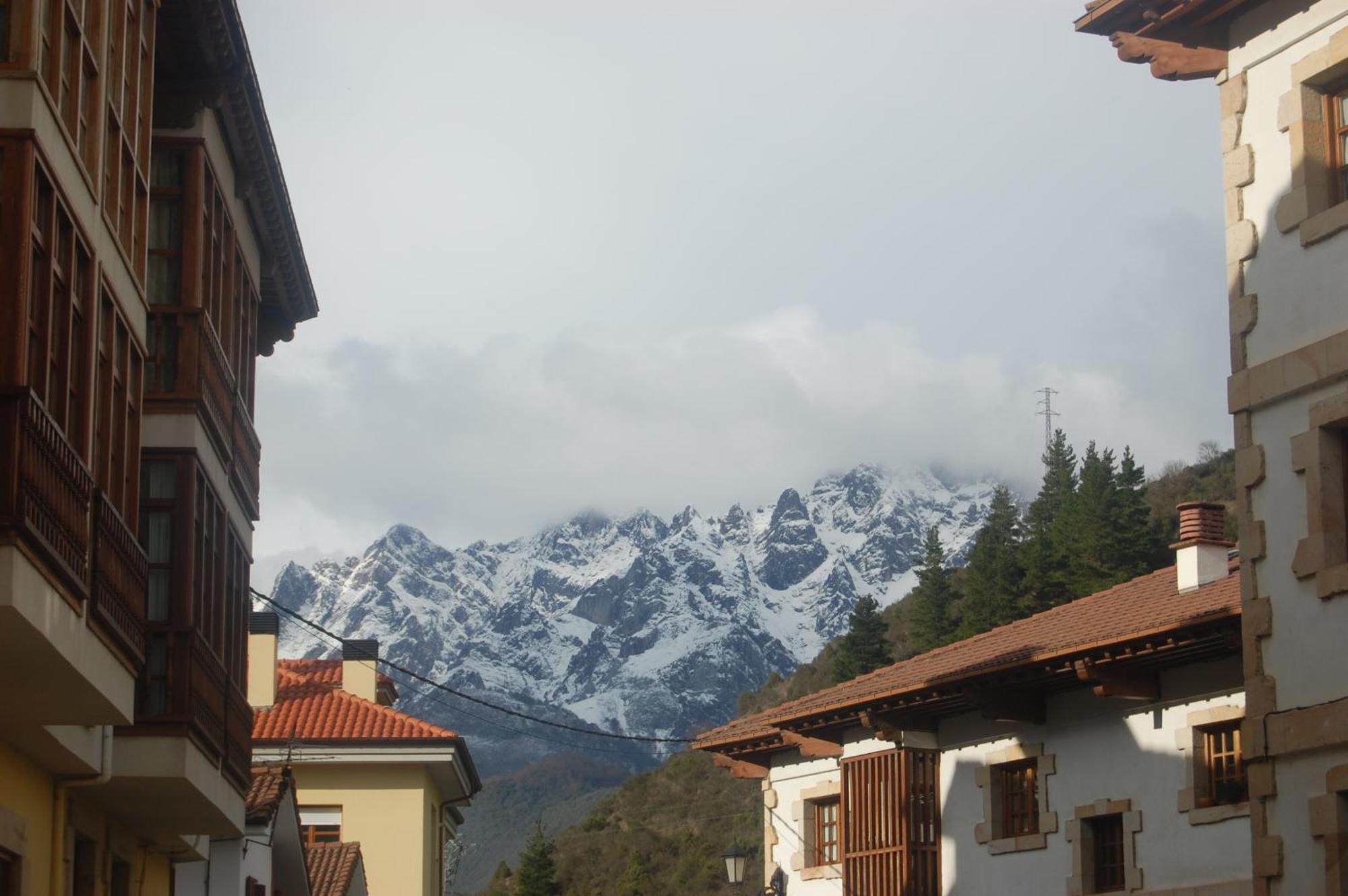 Apartamentos Arha Potes Buitenkant foto